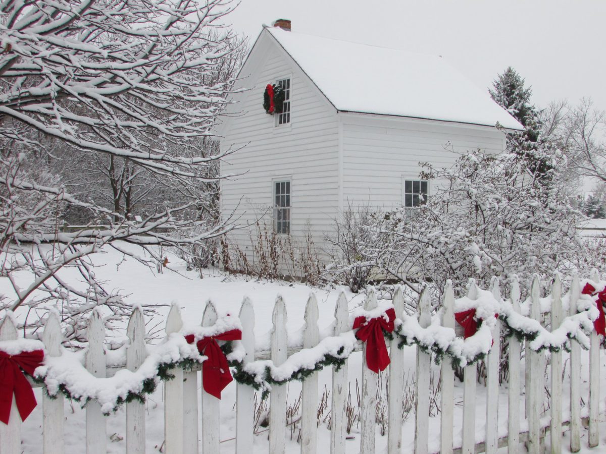 Woodbury Heritage House decorated for the holiday season. Photo: Contributed