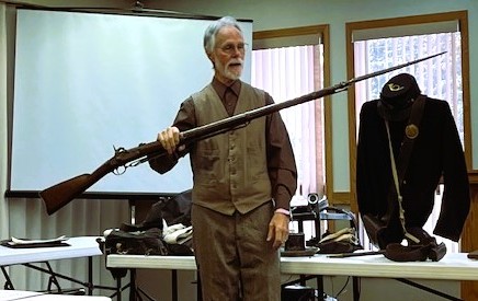 Mike Frain presented his talk, “Life As A Civil War Soldier,” Sunday to the Woodbury Heritage Society. Photo: Contributed.