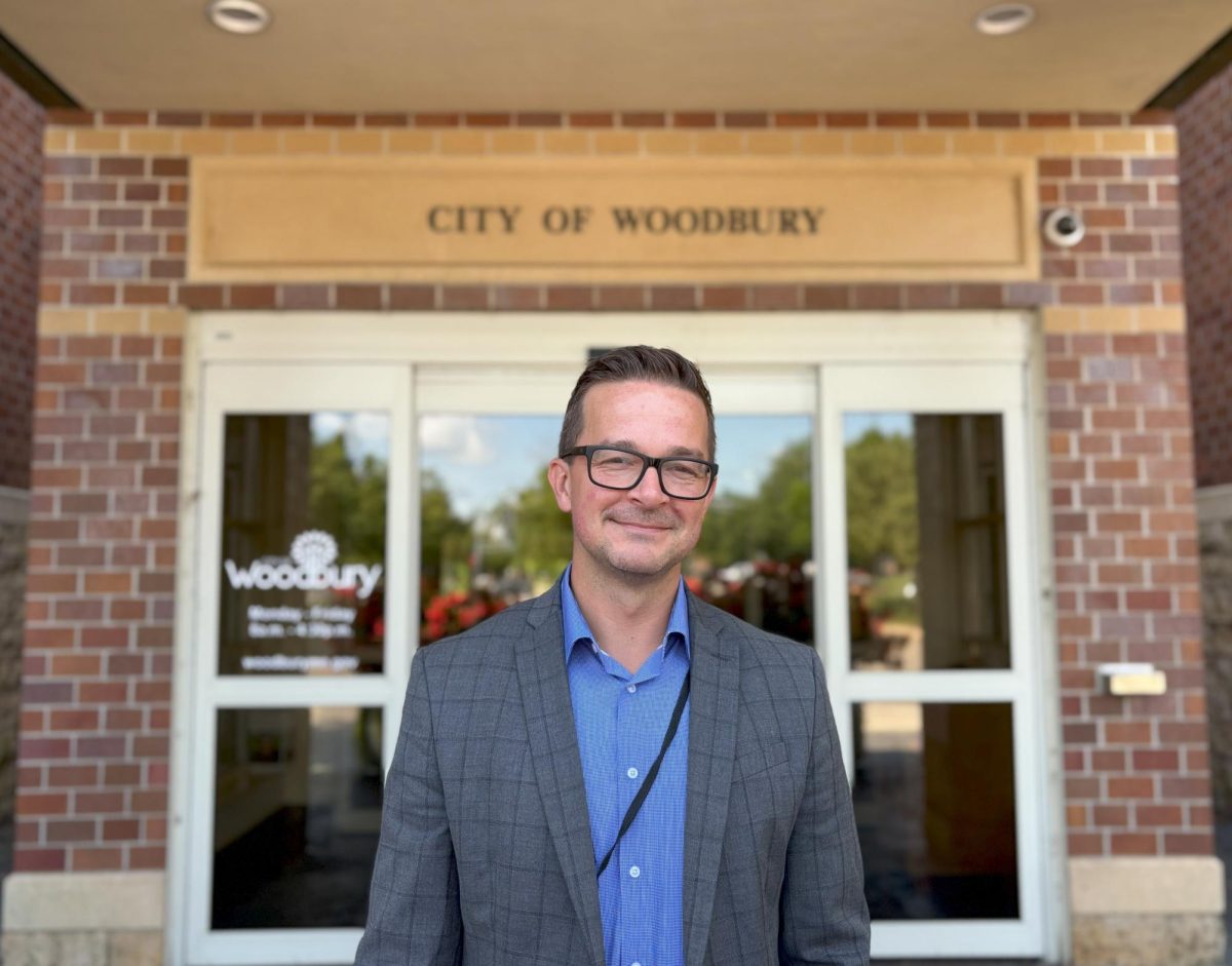 Jeffrey Dahl has begun his work as Woodbury's city administrator.