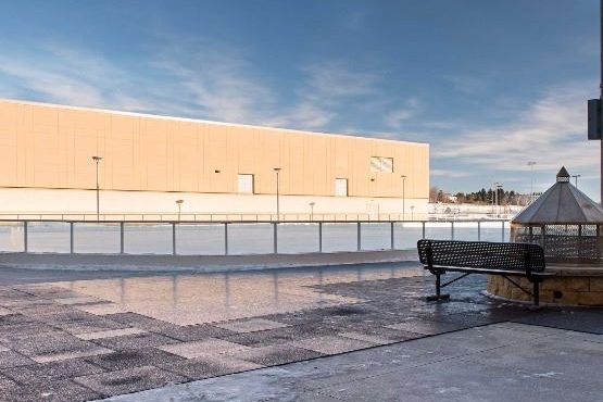 Credit/City of Woodbury (https://www.woodburymn.gov/934/Outdoor-Rink)
